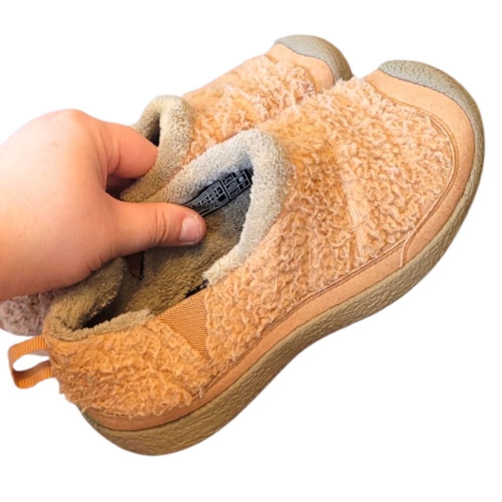 Keen Kid's Light Tan Fuzzy Howser II Slip On Shoes Size 3